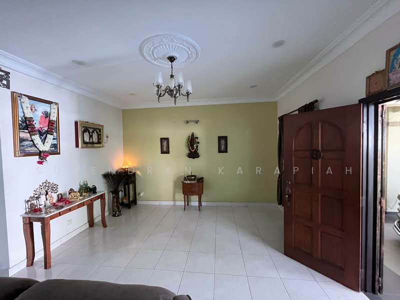 2-storey Terraced House for Sale in Bandar Bukit Tinggi 2 (Klang) - Surendran Karapiah - Living Room - PropertyGuru.com.my