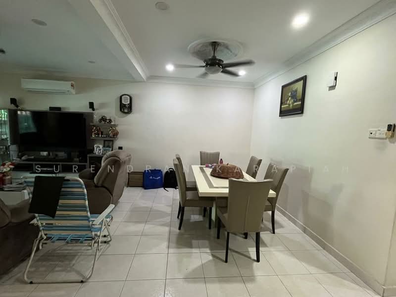 2-storey Terraced House for Sale in Bandar Bukit Tinggi 2 (Klang) - Surendran Karapiah - Living Room - PropertyGuru.com.my