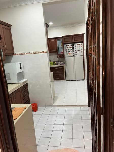 2-storey Terraced House for Sale in Bandar Bukit Tinggi 2 (Klang) - Surendran Karapiah - Kitchen - PropertyGuru.com.my