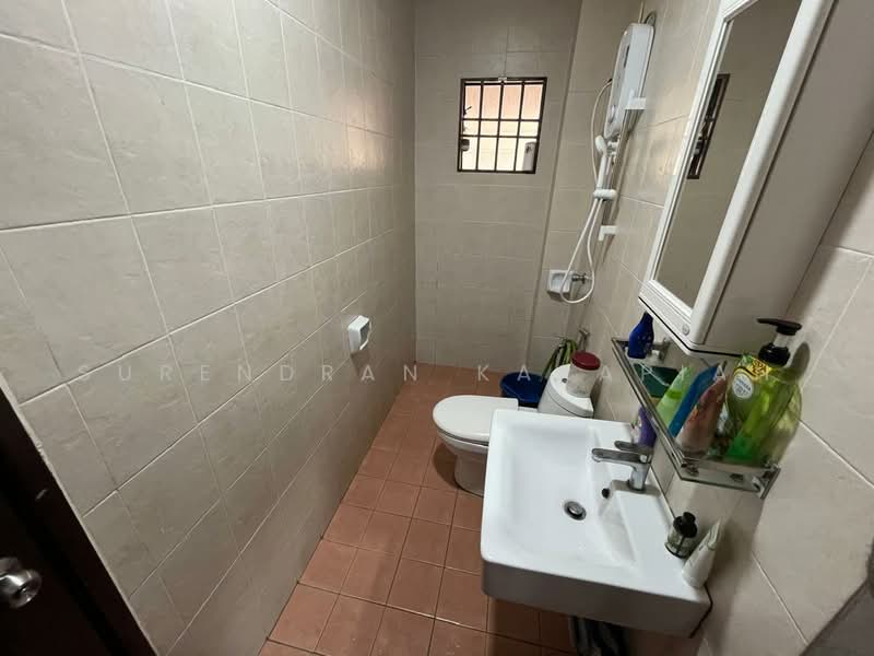 2-storey Terraced House for Sale in Bandar Bukit Tinggi 2 (Klang) - Surendran Karapiah - Bathroom - PropertyGuru.com.my