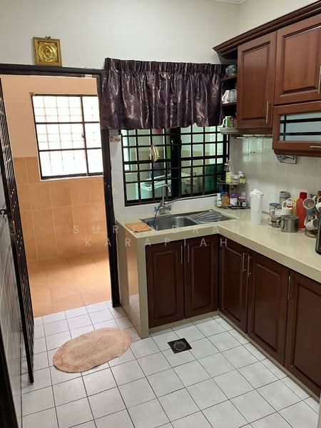2-storey Terraced House for Sale in Bandar Bukit Tinggi 2 (Klang) - Surendran Karapiah - Kitchen - PropertyGuru.com.my
