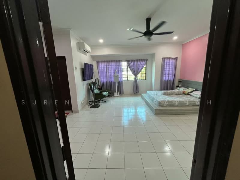 2-storey Terraced House for Sale in Bandar Bukit Tinggi 2 (Klang) - Surendran Karapiah - Bedroom - PropertyGuru.com.my