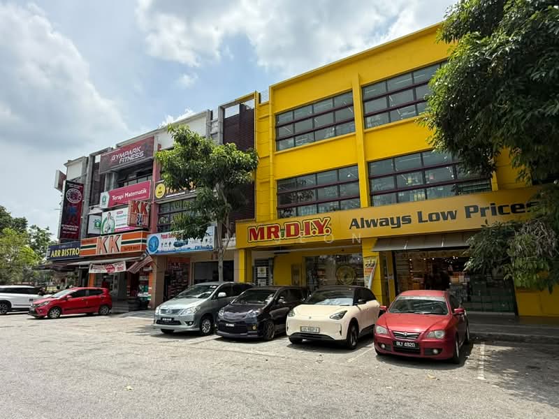 Shop / Office untuk Dijual di Seksyen 32 (Shah Alam) - Lim Jeon - Exterior - PropertyGuru.com.my