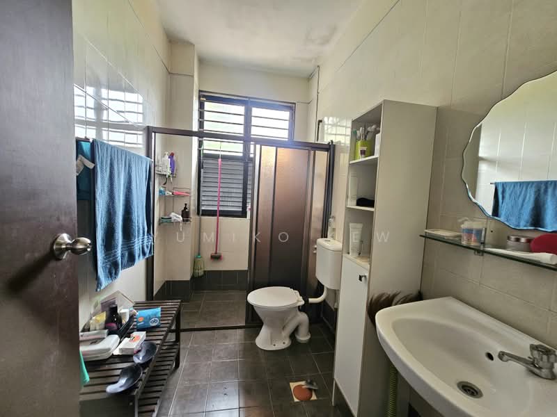 2-storey Terraced House for Sale in Alam Damai (Cheras) - Yumiko Kew - Bathroom - PropertyGuru.com.my