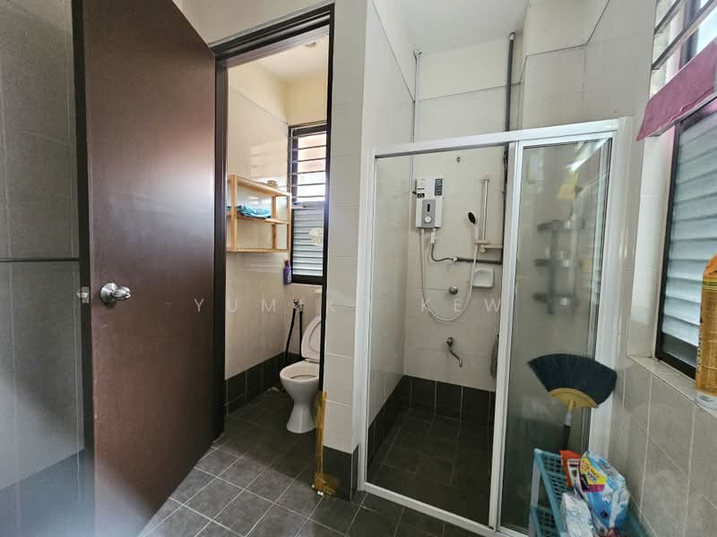 2-storey Terraced House for Sale in Alam Damai (Cheras) - Yumiko Kew - Bathroom - PropertyGuru.com.my