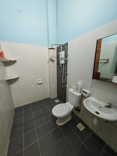 1-storey Terraced House for Sale in Taman Tanjung Minyak (Tanjong Minyak) - Tess Tan - Bathroom - PropertyGuru.com.my