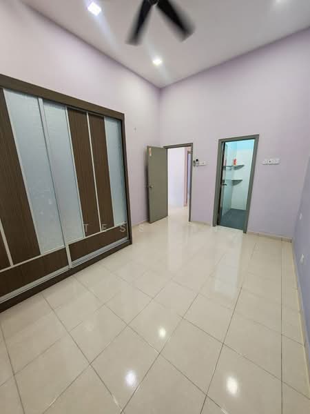 1-storey Terraced House for Sale in Taman Tanjung Minyak (Tanjong Minyak) - Tess Tan - Bedroom - PropertyGuru.com.my