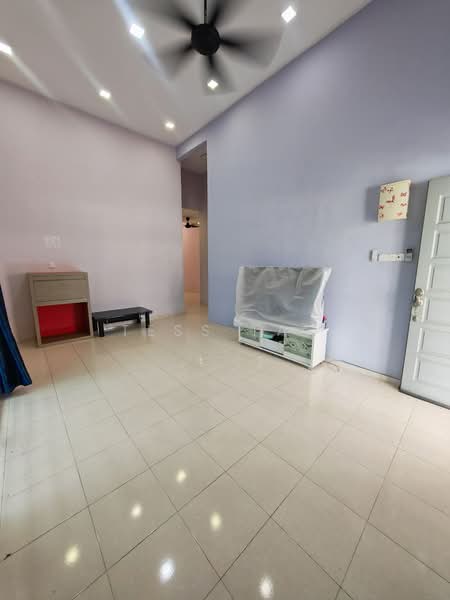 1-storey Terraced House for Sale in Taman Tanjung Minyak (Tanjong Minyak) - Tess Tan - Living Room - PropertyGuru.com.my