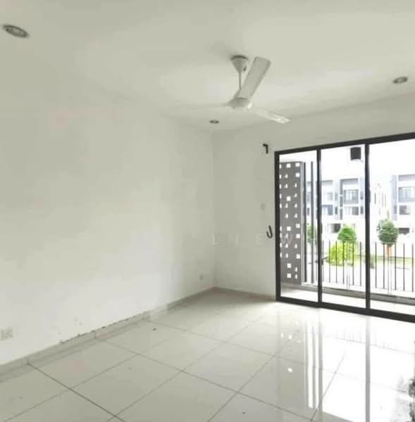 2-storey Terraced House for Rent in Johor Bahru (Johor) - Sam Liew - Living Room - PropertyGuru.com.my