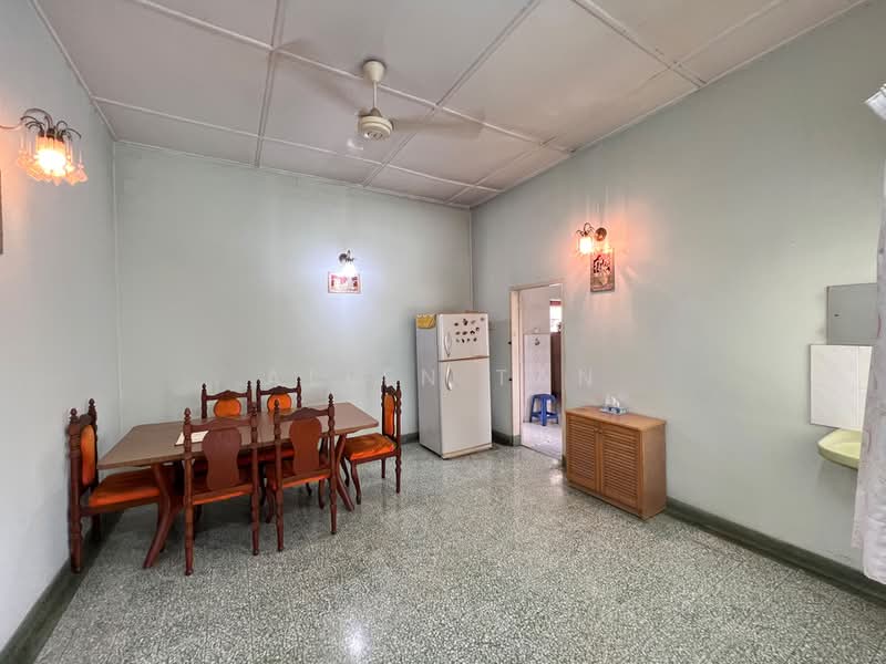 Bungalow House untuk Dijual di Seksyen 12 (Petaling Jaya) - Allen Tan - Dining Room - PropertyGuru.com.my