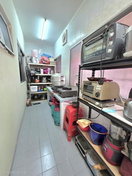 2-storey Terraced House for Sale in Taman Daya (Kepong) - Kathy Pong - Kitchen - PropertyGuru.com.my