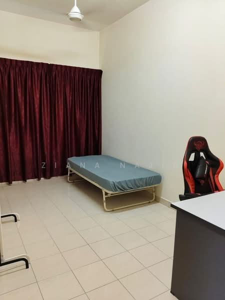 2-storey Terraced House for Rent in Bandar Puncak Alam (Puncak Alam) - Ziana Najib - Bedroom - PropertyGuru.com.my
