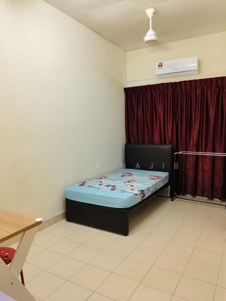 2-storey Terraced House for Rent in Bandar Puncak Alam (Puncak Alam) - Ziana Najib - Bedroom - PropertyGuru.com.my