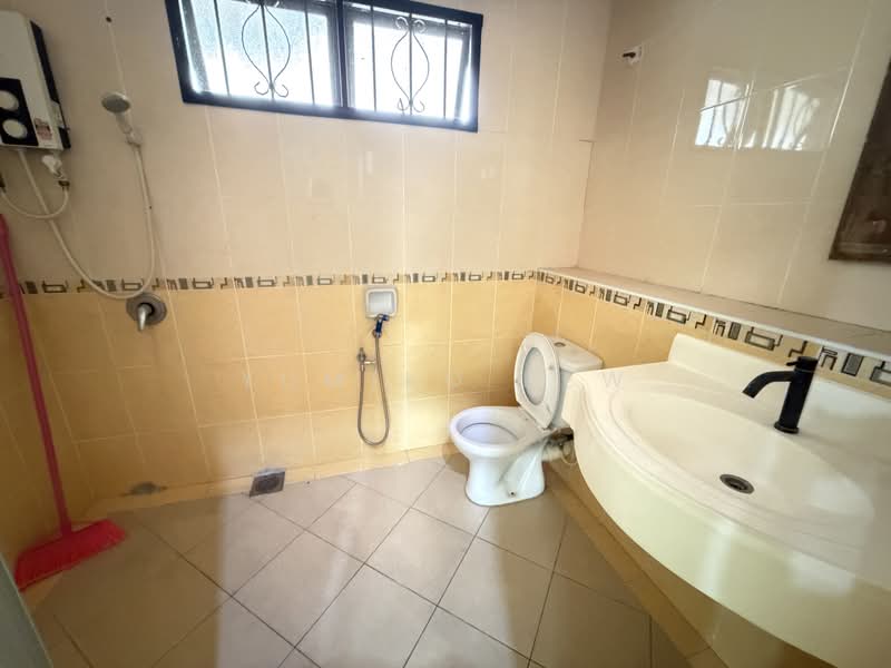 2-storey Terraced House for Sale in Bandar Tun Hussein Onn (Cheras) - Yumiko Kew - Bathroom - PropertyGuru.com.my