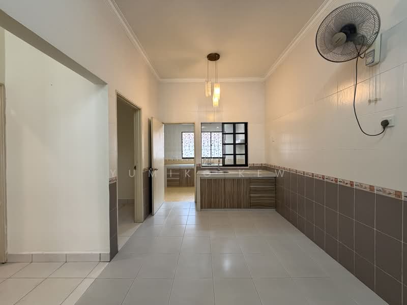 2-storey Terraced House for Sale in Bandar Tun Hussein Onn (Cheras) - Yumiko Kew - Kitchen - PropertyGuru.com.my
