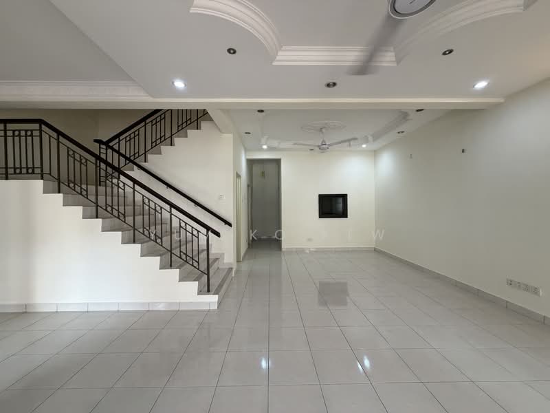 2-storey Terraced House for Sale in Bandar Tun Hussein Onn (Cheras) - Yumiko Kew - Living Room - PropertyGuru.com.my