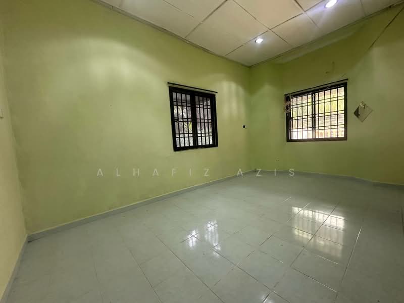 Rumah Teres 1-Tingkat untuk Dijual di Ayer Hitam (Johor) - ALHAFIZ AZIS - Interior - PropertyGuru.com.my