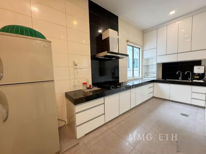 Bungalow House for Rent in Ambang Botanic 2 (Klang) - Ethan Chua - Kitchen - PropertyGuru.com.my