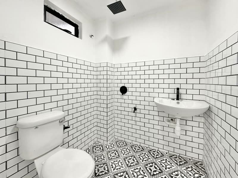 2-storey Terraced House for Sale in Pusat Bandar Putra Permai (Seri Kembangan) - Ahmad Farhi - PropertyGuru.com.my