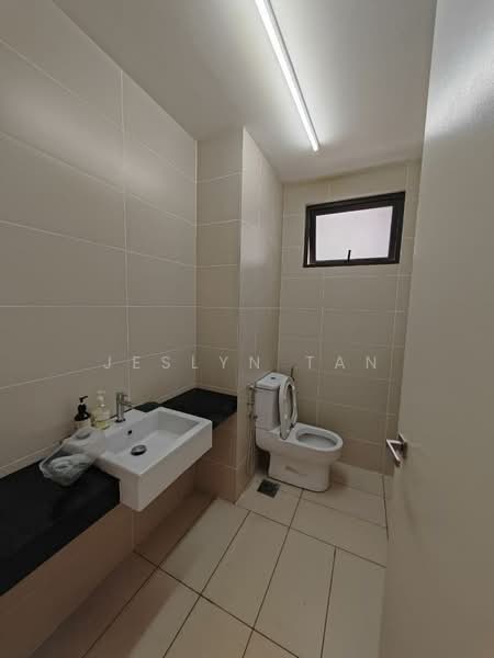 Rumah Bandar untuk Dijual di 16 Sierra (Puchong) - Jeslyn Tan - Bathroom - PropertyGuru.com.my