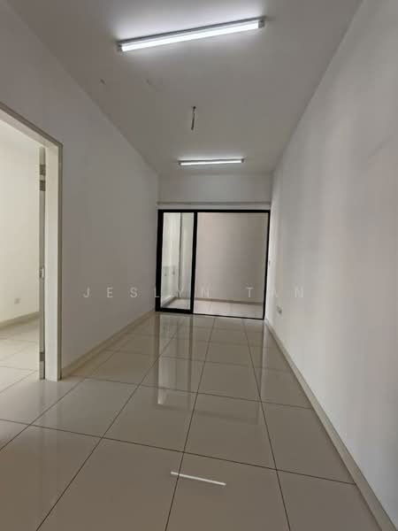 Rumah Bandar untuk Dijual di 16 Sierra (Puchong) - Jeslyn Tan - Corridor - PropertyGuru.com.my