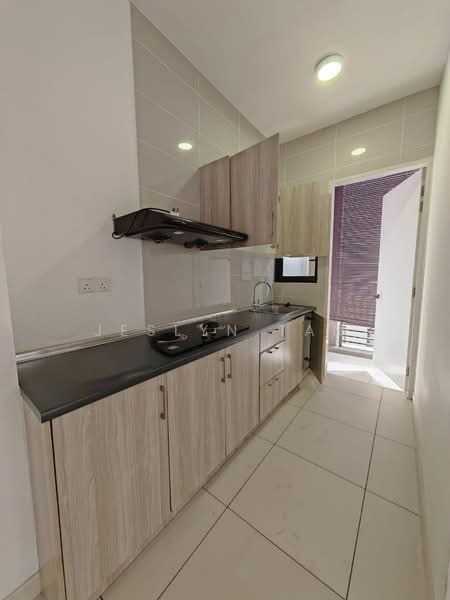 Rumah Bandar untuk Dijual di 16 Sierra (Puchong) - Jeslyn Tan - Kitchen - PropertyGuru.com.my