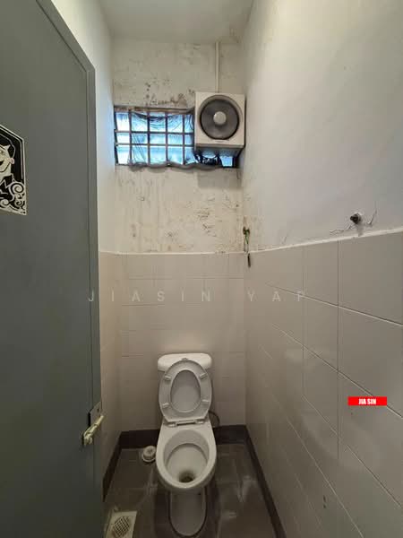 Kedai untuk Disewa di Bayan Lepas (Penang) - Jiasin Yap - Bathroom - PropertyGuru.com.my