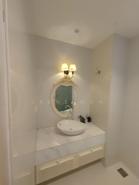 Kondominium untuk Disewa di Marina Tower (Ratu Mutiara) - Irene Goh - Bathroom - PropertyGuru.com.my