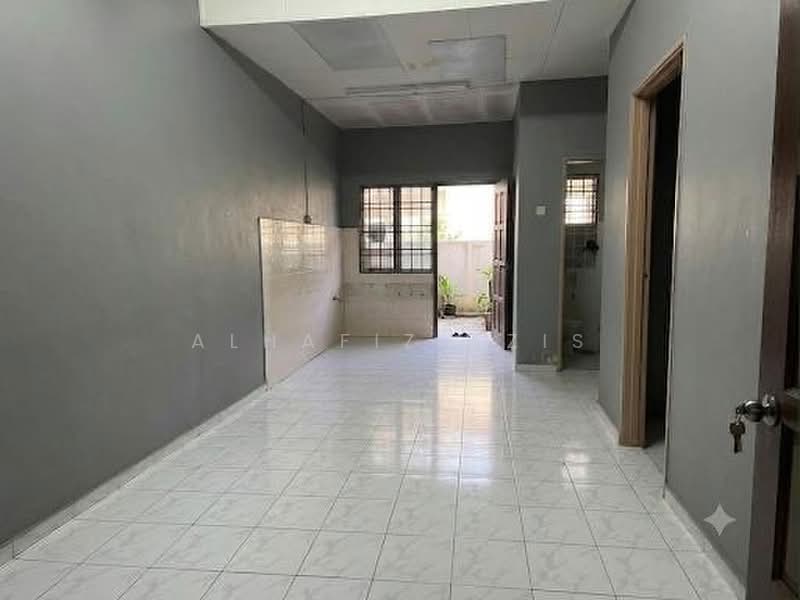 Rumah Teres 1-Tingkat untuk Dijual di Taman Sri Saujana (Kota Tinggi) - ALHAFIZ AZIS - Kitchen - PropertyGuru.com.my
