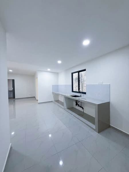 Bungalow House for Sale in Kampung Sri Bahagia Batu (Masai) - Calvin Lee - PropertyGuru.com.my