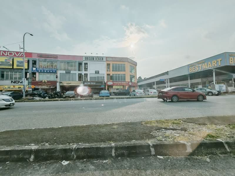 Shop / Office for Sale in Taman Bestari Indah (Ulu Tiram) - Crystal Tan - Exterior - PropertyGuru.com.my