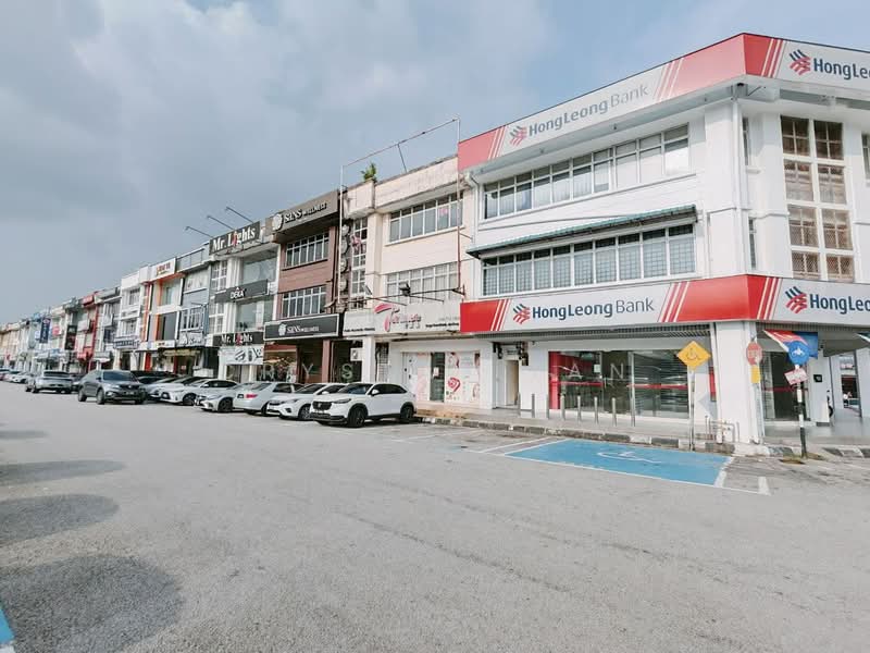 Shop / Office for Sale in Taman Bestari Indah (Ulu Tiram) - Crystal Tan - Exterior - PropertyGuru.com.my