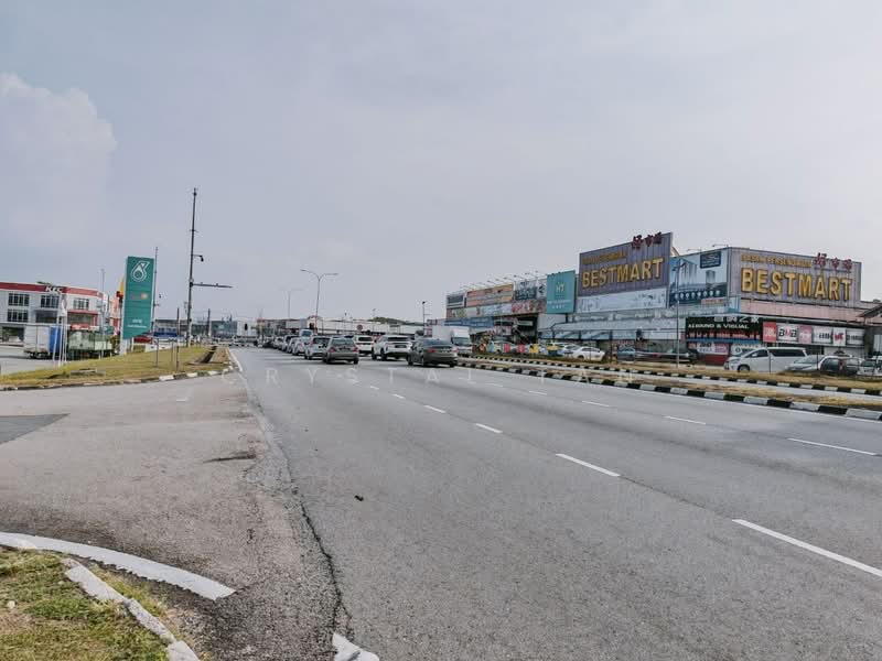Shop / Office for Sale in Taman Bestari Indah (Ulu Tiram) - Crystal Tan - Exterior - PropertyGuru.com.my