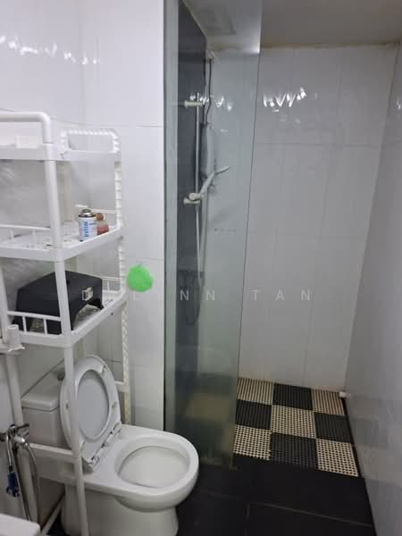 Kediaman Servis untuk Disewa di Menara Suria (V12) - Dalynn Tan - Bathroom - PropertyGuru.com.my
