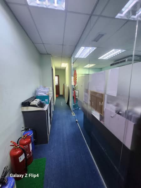 Shop / Office for Rent in Taman Molek (Johor Bahru) - Garet Lim - Corridor - PropertyGuru.com.my