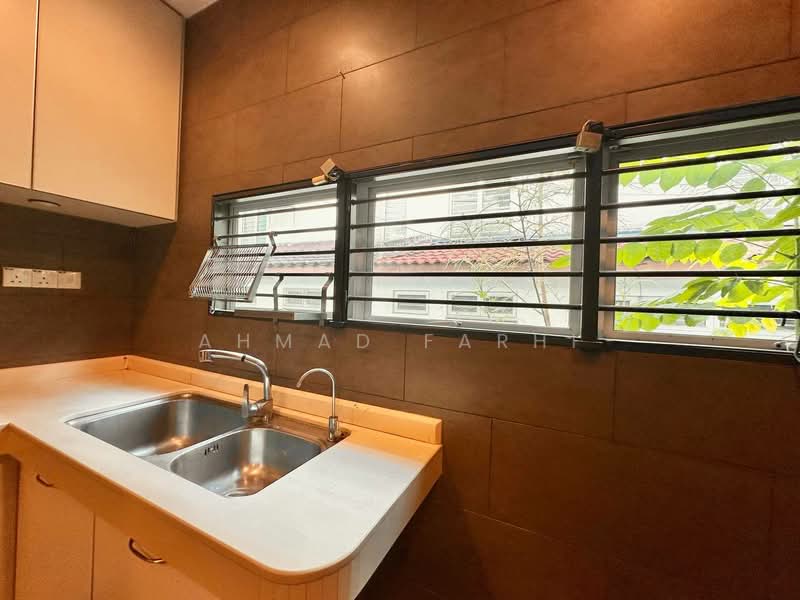 Rumah Teres 2-Tingkat untuk Dijual di Ukay Perdana (Ulu Kelang) - Ahmad Farhi - Kitchen - PropertyGuru.com.my
