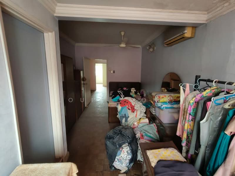 2-storey Terraced House for Sale in Bandar Sri Damansara (Selangor) - Louis Foong - Bedroom - PropertyGuru.com.my