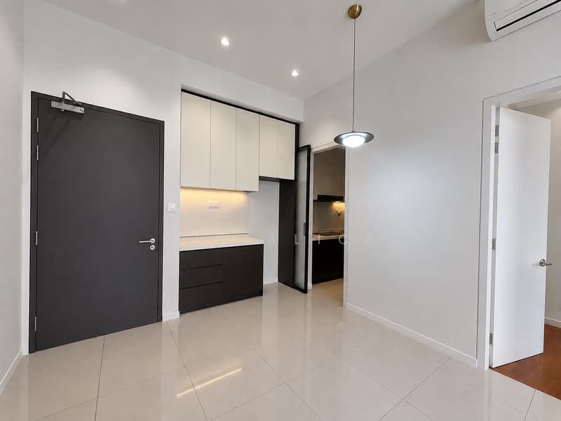 Condominium for Rent at Residensi Mapel Oug - Yen Alice - Entrance, Dry Kitchen & Dining - PropertyGuru.com.my