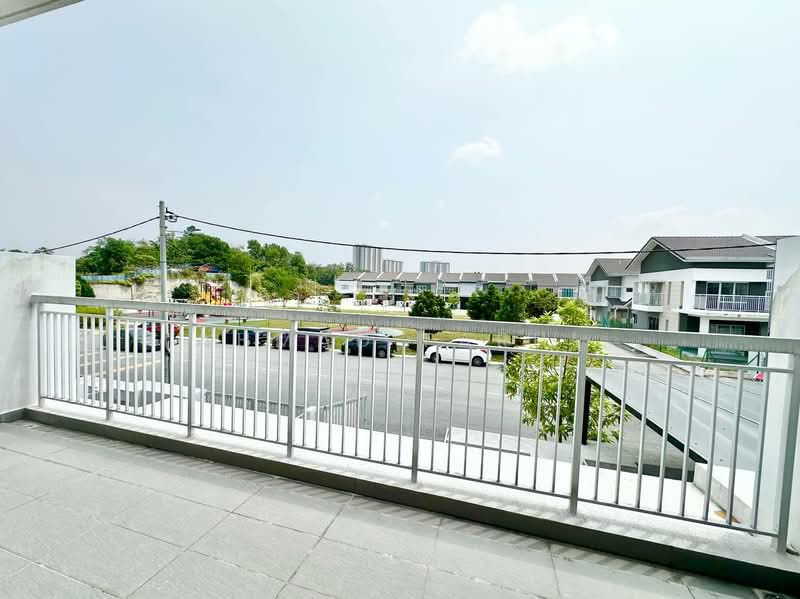 Rumah Teres untuk Dijual di Bukit Rahman Putra (Sungai Buloh) - Ahmad Farhi - Exterior - PropertyGuru.com.my