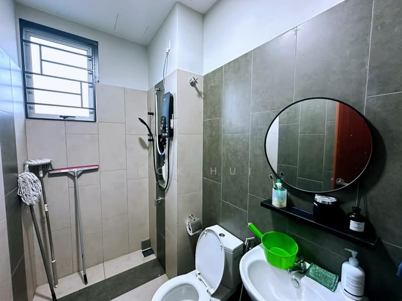 Rumah Teres 2-Tingkat untuk Dijual di Taman Impian Emas (Skudai) - Kok Hui - Bathroom - PropertyGuru.com.my