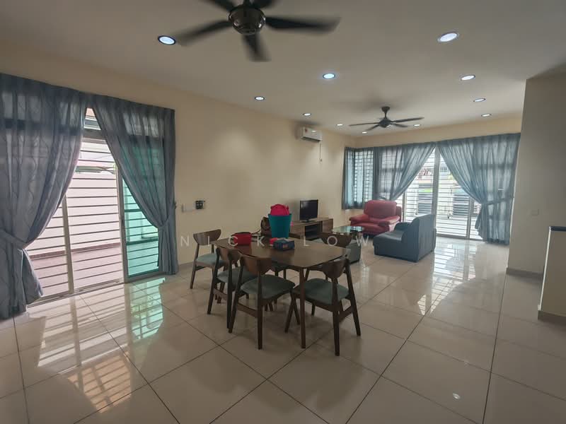 Cluster House for Rent in Nusa Duta (Iskandar Puteri (Nusajaya)) - Nick Low - Living Room - PropertyGuru.com.my