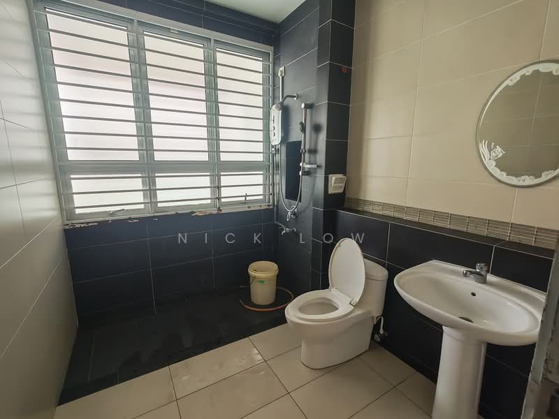 Cluster House for Rent in Nusa Duta (Iskandar Puteri (Nusajaya)) - Nick Low - Bathroom - PropertyGuru.com.my