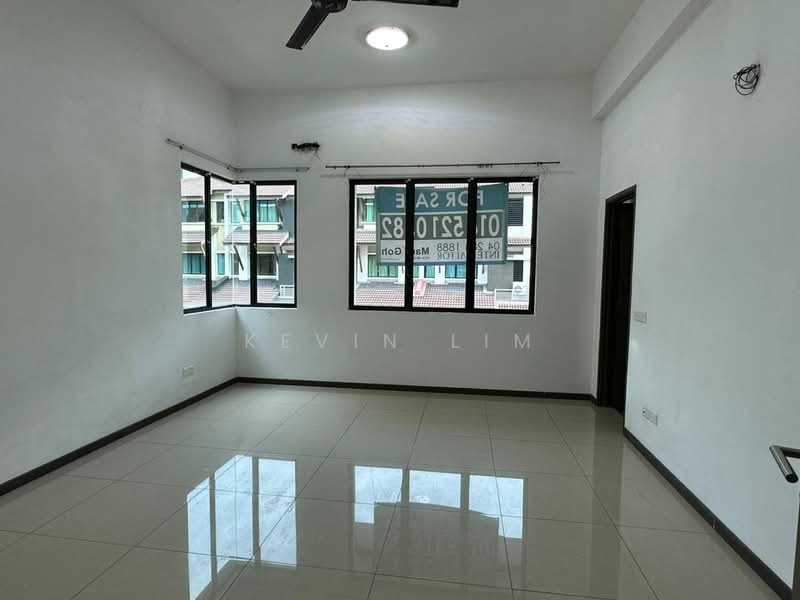 Rumah Teres 3-Tingkat untuk Dijual di Bandar Bayan Bahru (Bayan Lepas) - Kevin Lim - Living Room - PropertyGuru.com.my