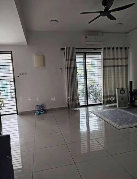 2-storey Terraced House for Sale in Rawang (Selangor) - Salim Sulong - Living Room - PropertyGuru.com.my