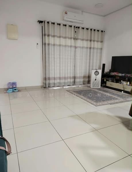 2-storey Terraced House for Sale in Rawang (Selangor) - Salim Sulong - Living Room - PropertyGuru.com.my
