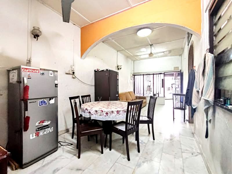 Rumah Teres 1-Tingkat untuk Dijual di Taman Zamrud (Ulu Tiram) - Calvin Lee - PropertyGuru.com.my