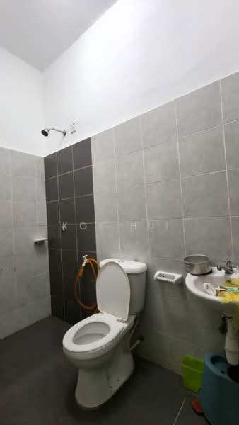Rumah Kluster untuk Dijual di Taman Pulai Mutiara (Iskandar Puteri (Nusajaya)) - Kok Hui - Bathroom - PropertyGuru.com.my