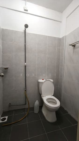 Rumah Kluster untuk Dijual di Taman Pulai Mutiara (Iskandar Puteri (Nusajaya)) - Kok Hui - Bathroom - PropertyGuru.com.my