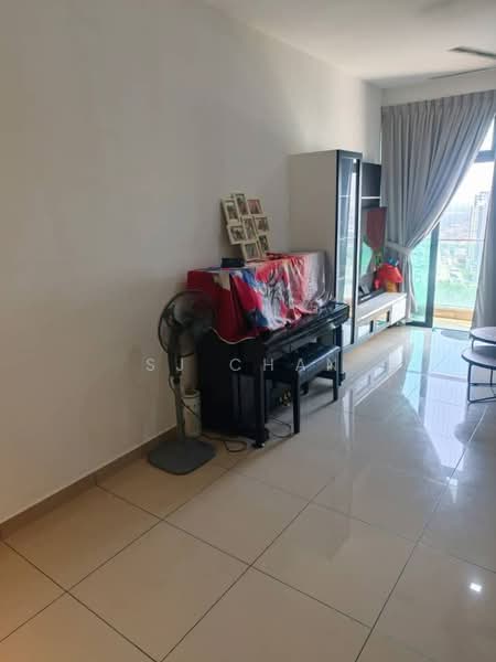 Kediaman Servis untuk Dijual di D'Summit Residences - SJ CHAN - Living Room - PropertyGuru.com.my