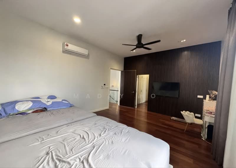 Semi-Detached House for Sale in Bandar Kinrara (Selangor) - Maddy Ho - Bedroom - PropertyGuru.com.my